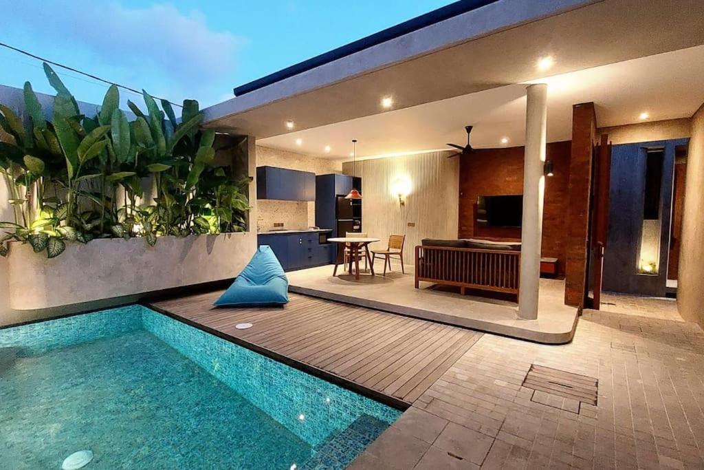 Akhila 1 - 1 Bedroom Modern Tropical Villa At The Heart Of Seminyak Exterior foto